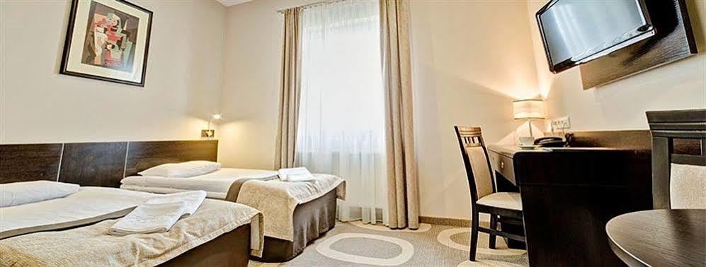 Hotel Picaro Zarska Wies Poludnie A4 Kierunek Polska Згожелец Экстерьер фото